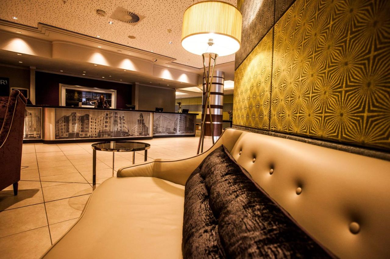 BURNA BOY - Garden Court Sandton City