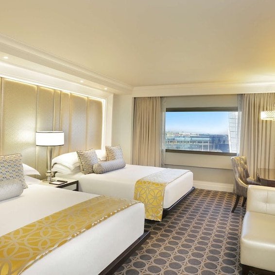 BURNABOY - SANDTON SUN