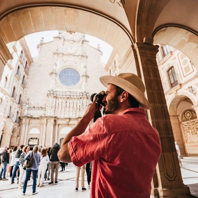 Barcelona: Excursão a Montserrat, Mosteiro e Vinho/Almoço Opcional