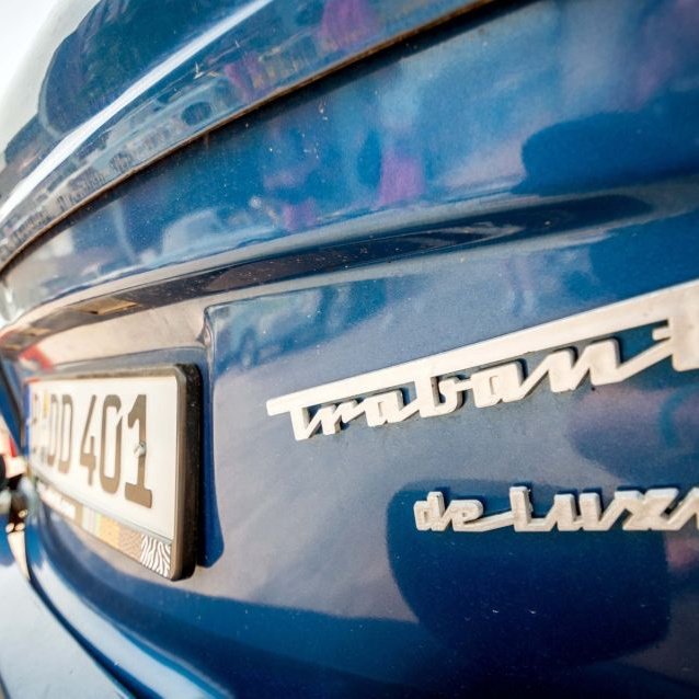 Berlim: Passeio de Trabant por 75 Minutos