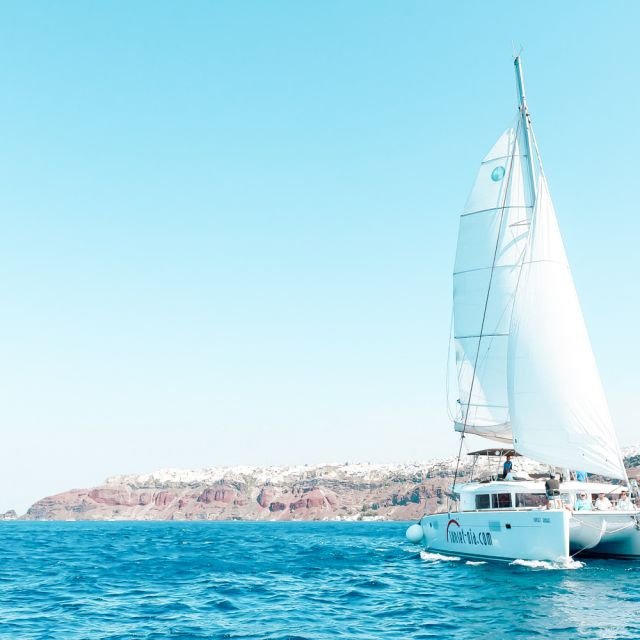 Santorini: Cruzeiro em Catamarã de Luxo em Pequenos Grupos