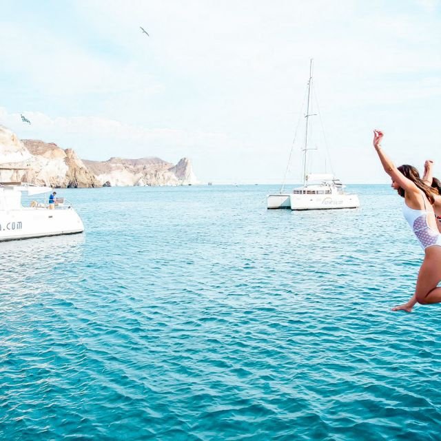 Santorini: Cruzeiro em Catamarã de Luxo em Pequenos Grupos