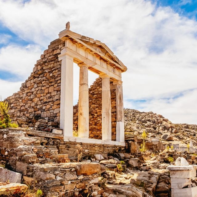 MYKONOS: Passeio de Barco de Meio Dia Ilhas Delos e Rinia