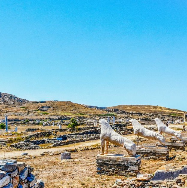 MYKONOS: Passeio de Barco de Meio Dia Ilhas Delos e Rinia