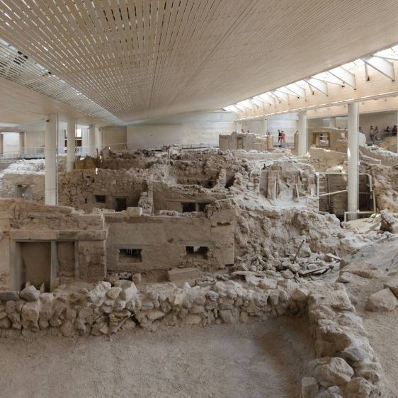 Santorini: Excursão a pé guiada pela cidade pré-histórica de Akrotiri