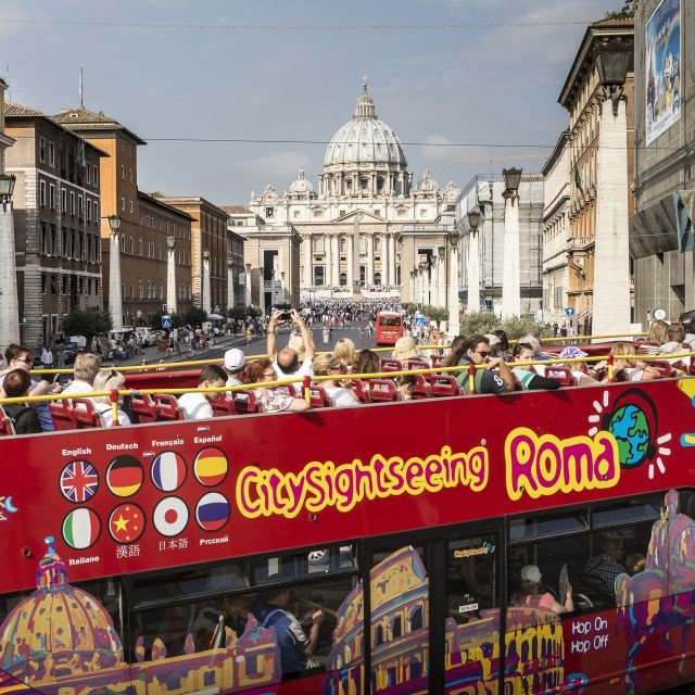 Roma: Bilhete de Ônibus Hop-On Hop-Off com Guia de Áudio