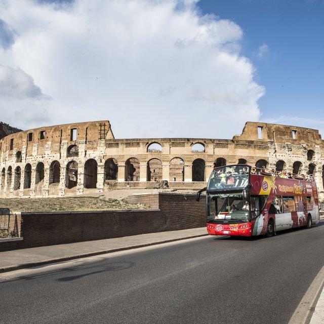 Roma: Bilhete de Ônibus Hop-On Hop-Off com Guia de Áudio