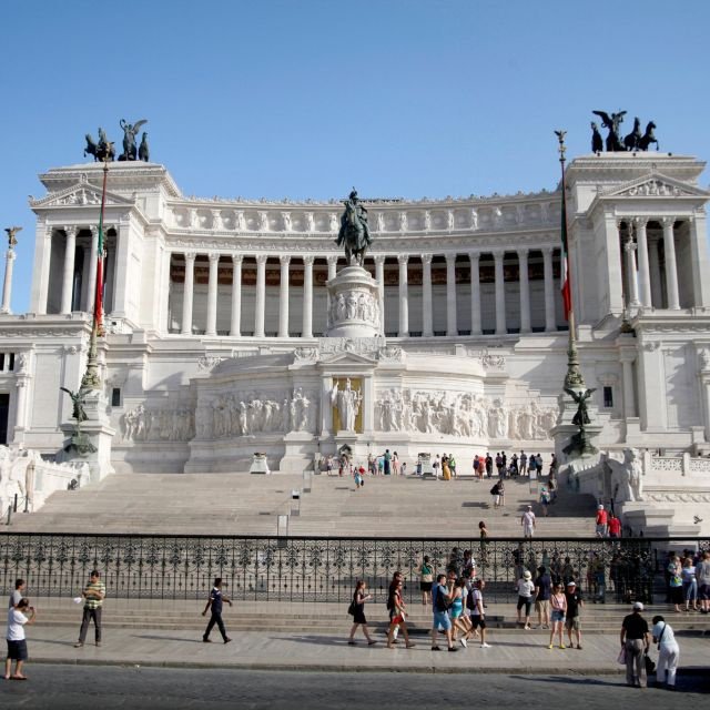 Roma: Bilhete de Ônibus Hop-On Hop-Off com Guia de Áudio