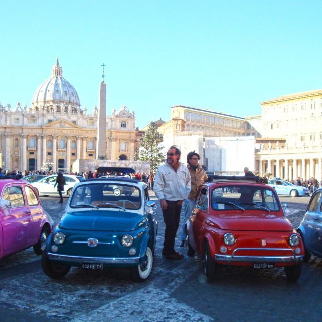 Roma: Excursão de 90 minutos em comboio em vintage Fiat 500