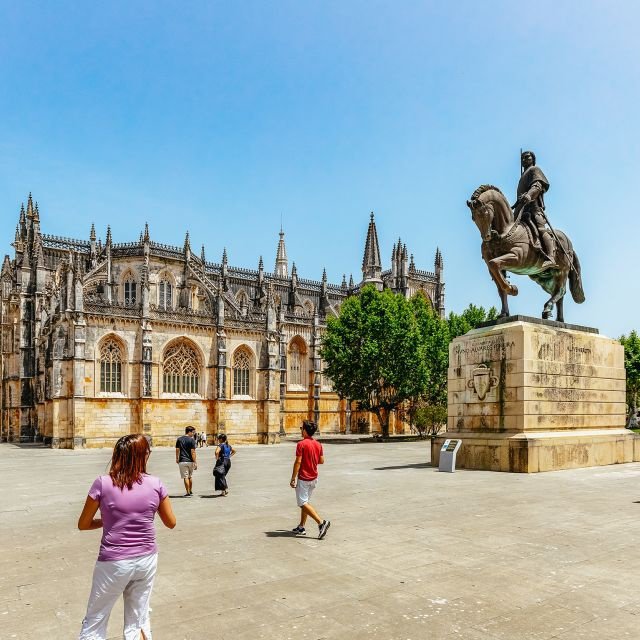 Lisboa: Excursão em Grupo Fátima, Óbidos, Batalha, Nazaré
