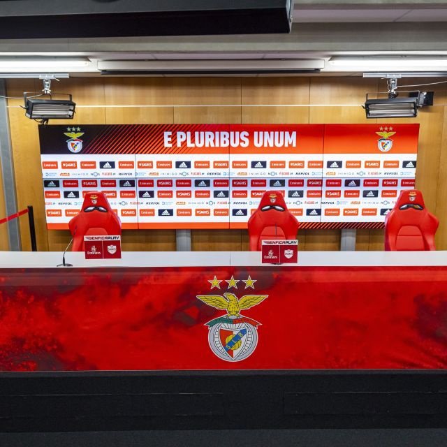 Lisboa: Tour Guiado de 2 Horas ao Estádio da Luz e Museu