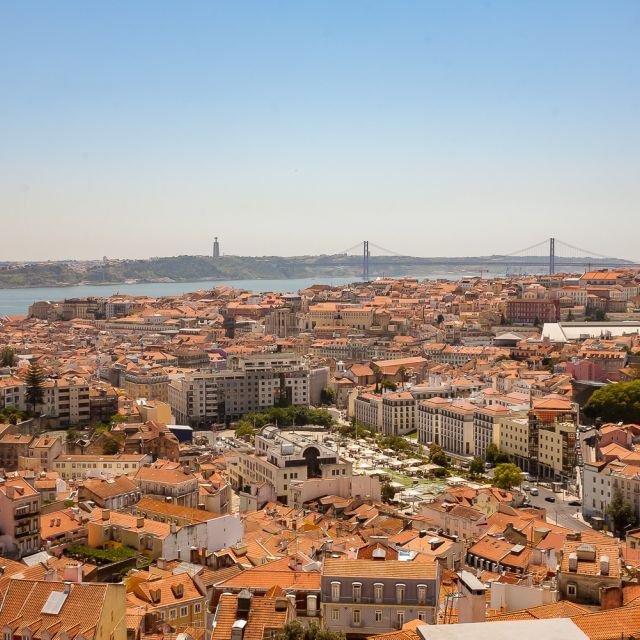 Lisboa: Passeio no Elétrico 28 e Excursão a Pé