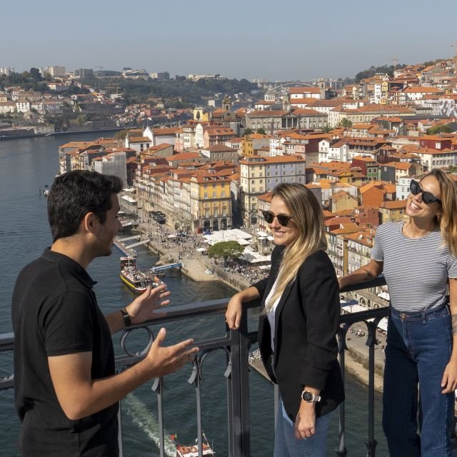 De Lisboa: Viagem de um dia ao Porto, Óbidos e Nazaré
