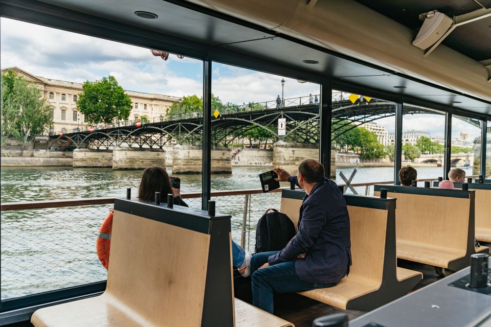 Paris: Passeio de 1 Hora no Rio Sena