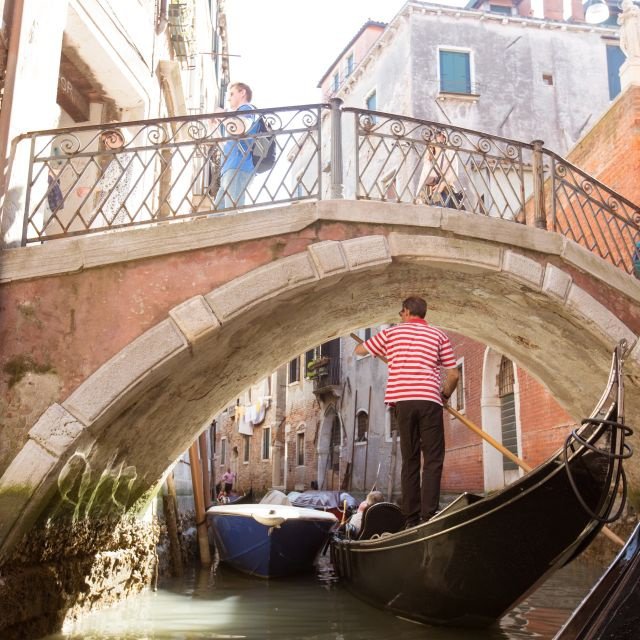 Grande Canal de Veneza: Passeio de Gôndola c/ Guia