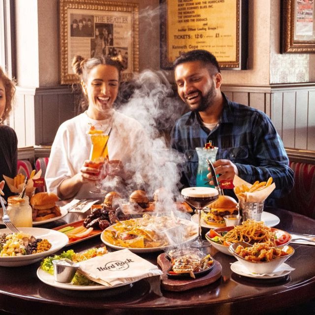 Amsterdã: Hard Rock Cafe com menu fixo para almoço ou jantar