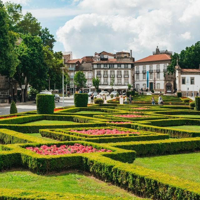 Do Porto: Viagem de dia inteiro a Braga e Guimarães