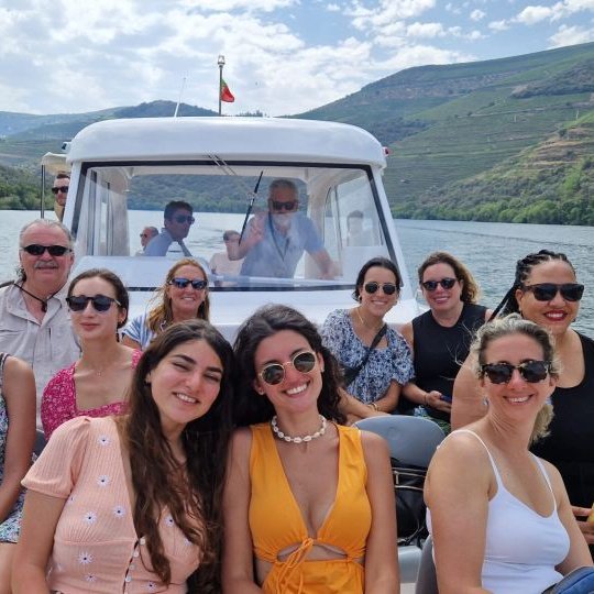 Do Porto: Vale do Douro, Barco, Degustação Vinhos e Almoço
