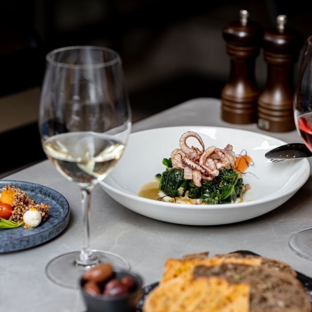 Atenas: degustação de vinhos