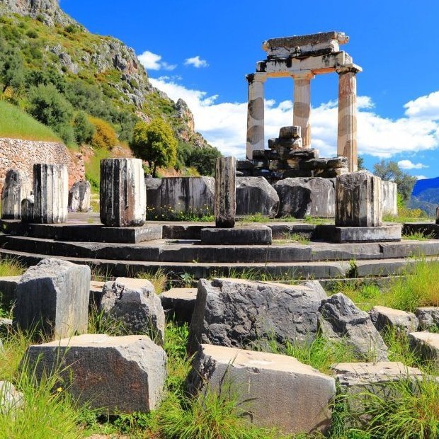 Atenas: Viagem de 1 Dia a Delfos c/ Busca e Almoço Opcional