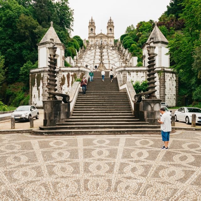 Do Porto: Viagem de dia inteiro a Braga e Guimarães