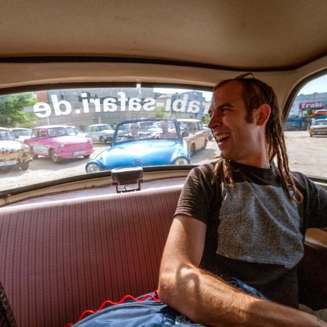 Berlim: Passeio de Trabant por 75 Minutos
