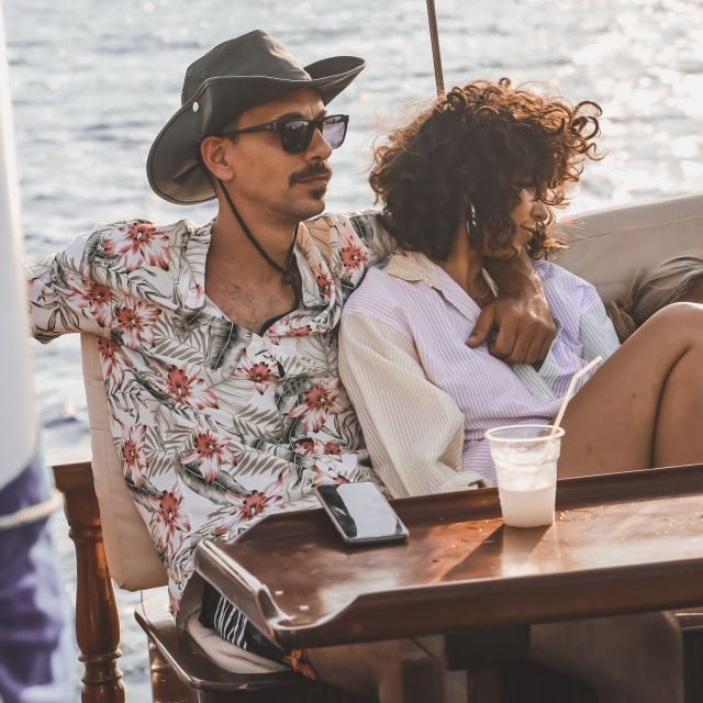 Atenas: Riveria Cruise ao pôr do sol com bebidas ilimitadas