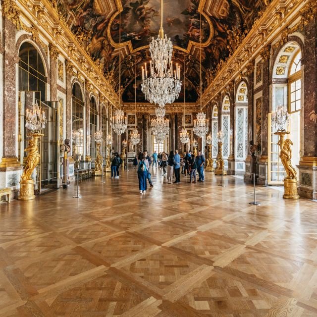 AVENTURA A DISNEYLANDIA - PARIS
