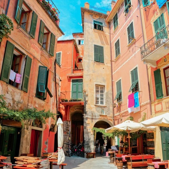 Milão: viagem guiada de um dia inteiro a Cinque Terre com cruzeiro