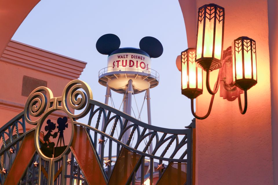 AVENTURA A DISNEYLANDIA - PARIS