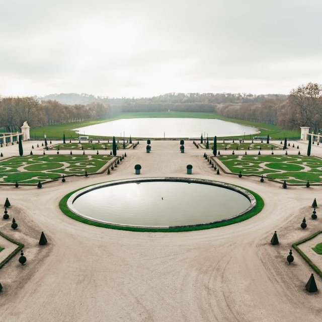 PARIS Á 2
