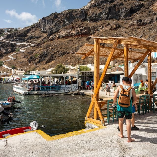 Santorini: Cruzeiro Ilhas Vulcânicas e Visita Fontes Termais