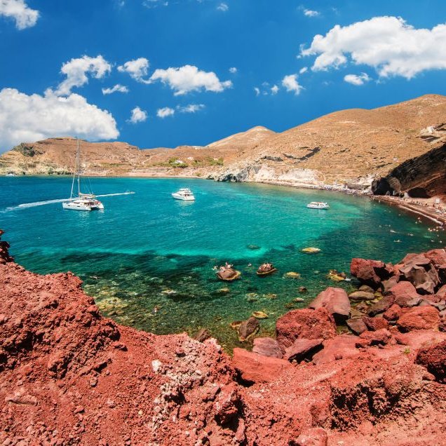 Santorini: Excursão de Ônibus Arqueológico às Escavações de Akrotiri e Praia Vermelha