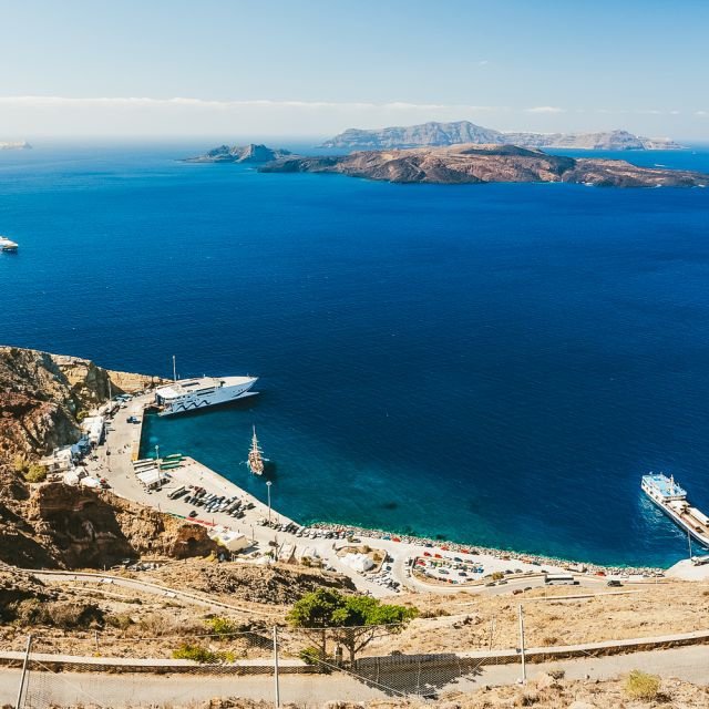 Santorini: cruzeiro com jantar ao pôr do sol no vulcão e nas fontes termais