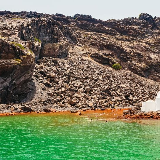 Santorini: cruzeiro com jantar ao pôr do sol no vulcão e nas fontes termais