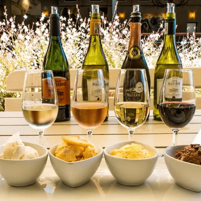 FRANSCHHOEK & STELLENBOSCH AND PEARL EXCURSÃO DE VINHOS