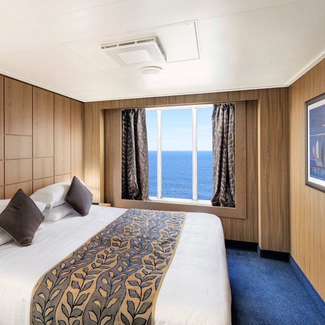 CAPE TOWN  - WALVIS BAY -  CAPE TOWN