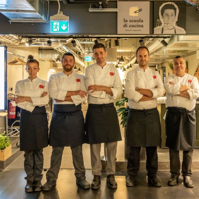 Milão: aula de culinária de massas e risotos e tour gastronômico pelo mercado